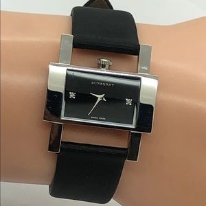 Burberry Diamond Quartz Women’s Wrist Watch.
